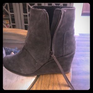 TOMS zip up booties